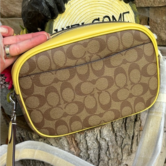 Authentic COACH Coated signature canvas/smooth leather zip top Crossbody - Picture 6 of 16